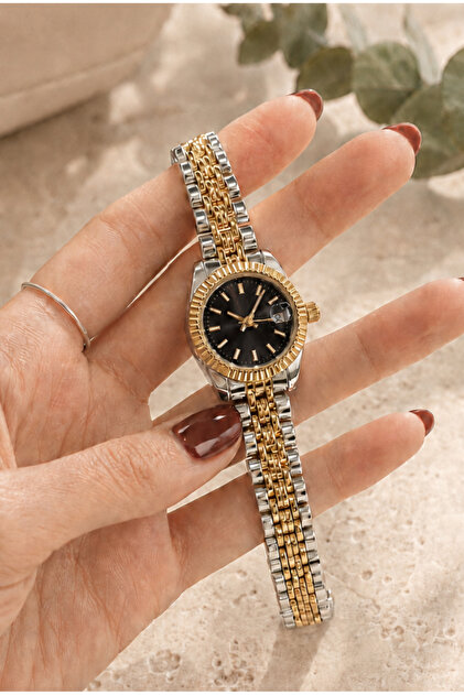 Minimal - Women's Wristwatch with Calendar