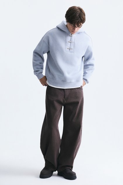 Boxy Fit Metal Clip Closure Sweatshirt
