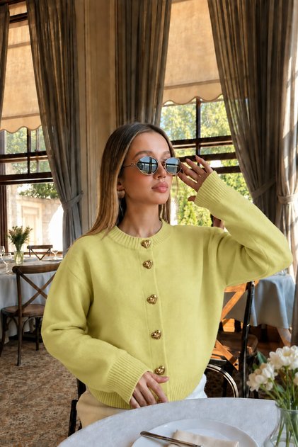 Women's Crew Neck Heart Buttoned Knitwear Cardigan