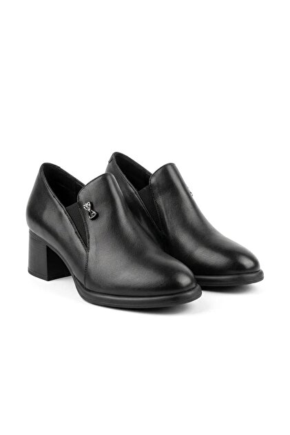 3135 Siyah Hakiki Deri Bootie Ayakkabı
