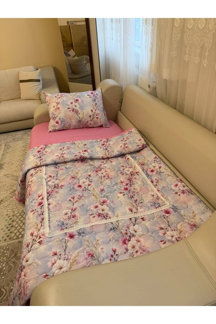 Sürpriz Yastık& Misafir Pike Takımı Pembe Çiçek Desenli-4 Parça