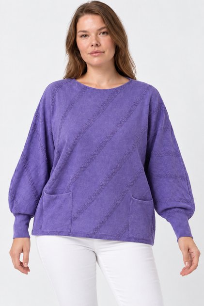 Women's Italian Style Oversized Knitwear Blouse with Bat Sleeves and Side Slits with Pocket Detail
