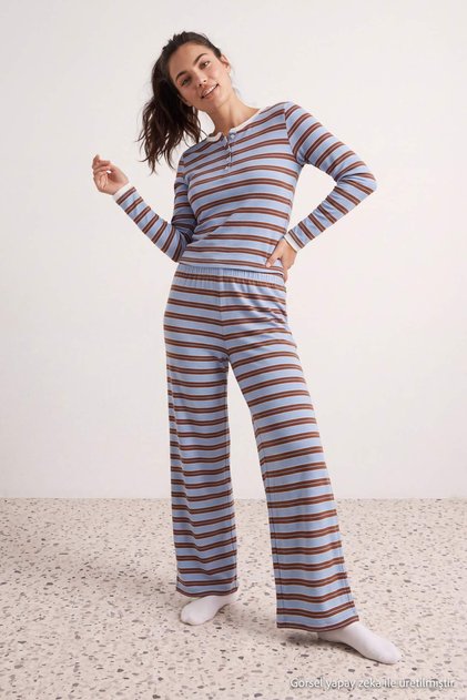 Mavi Çizgili Çift Katlı Patlı Örme Pijama Takımı THMAW27PT00206
