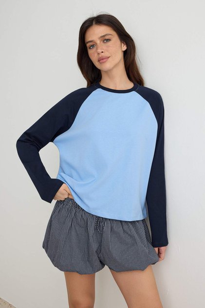 Açık Mavi Lacivert %100 Pamuk Renk Bloklu Oversize Beyzbol Reglan Kol Örme T-Shirt TWOAW27TS00110