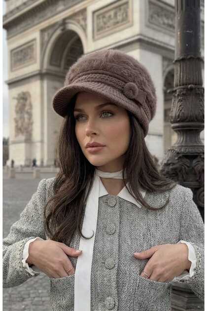 Striped Knitted Women's Beanie/Hat with Visor