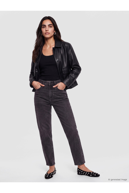 Γυναικεία τζιν σε γραμμή Mom Fit