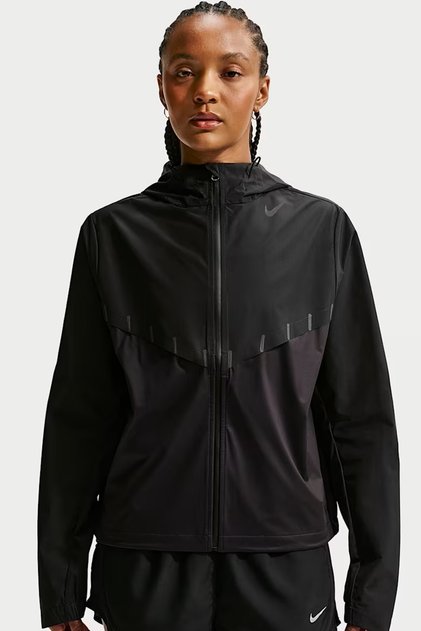 Aeroswift Aerogami Storm-Fit Womens Running Jacket Çanta Olabilen Su İtici Reflektörlü Kadın Koşu Yağmurluk Ceket Siyah