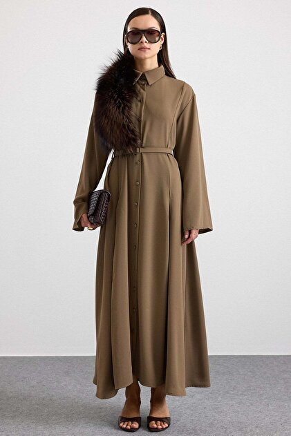 Faltenverziertes Kleid mit Gürtelzubehör VİZON 9482-E