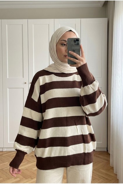 Women's Thick Striped Oversize Balloon Sleeve Crew Neck Knitwear Sweater 70 cm