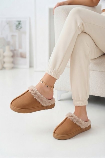 Women's Furry Non-Slip Comfortable Sole Comfortable Winter Slippers (Narrow Fit.)