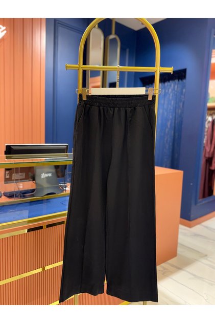 Front Stitched Crepe Ankle Pants Black