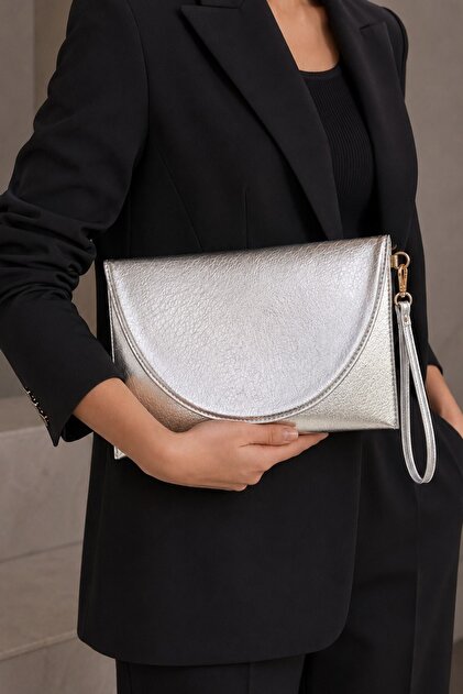 Women's Shiny Silver Elegant Envelope Model, Medium Size Portfolio Clutch Bag with Wrist Strap (30Cmx19Cm)