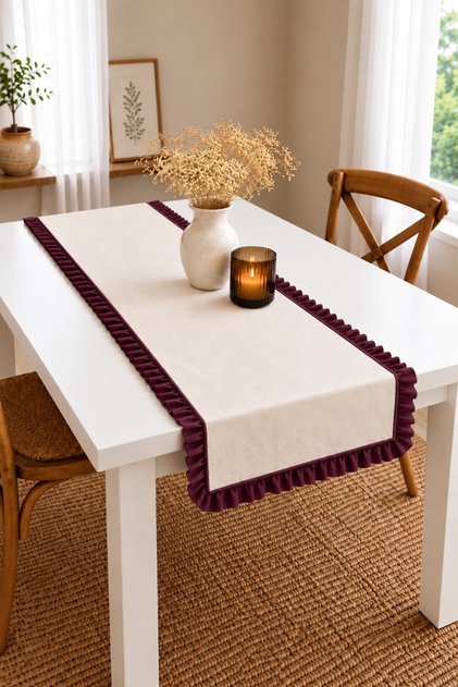 Bordo Fırfırlı Runner 40 × 110 cm – Krem Dekoratif Masa Örtüsü Şık Sofra Runnerı