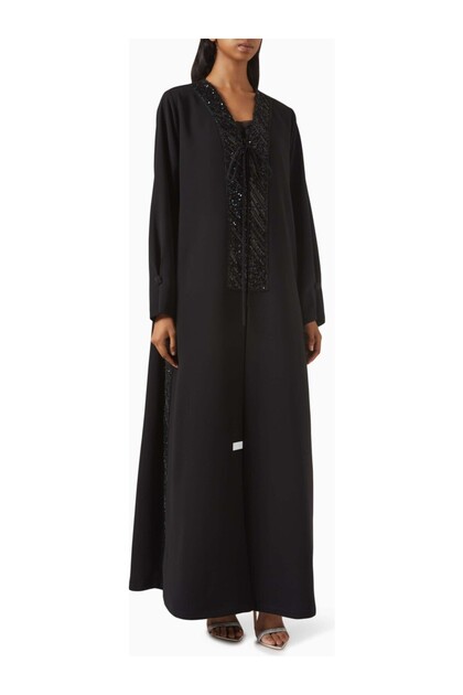 Elegant Lace Appliqué Abaya: the Piece Where Comfort Meets Elegance