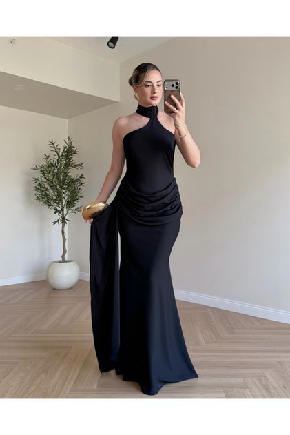 ASİMETRİK YAKA DRAPE DETAYLI MAKSİ ELBİSE