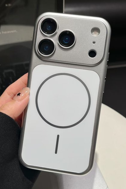 iPhone 15 Pro Max Uyumlu 18 Pro Max Görünümlü Çevirici Kamera Koruma Lensli Magsafe Telefon Kılıfı