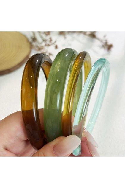 AYA1 4 Pcs New Vintage Resin Acrylic Bangle Set for Women Simple Korean Texture Charms Cuff Bangles