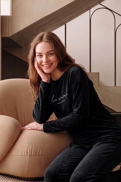 Winter Women's Velvet Pajama Set - Super Soft Series