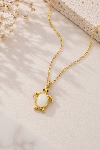 925 Ayar Gümüş Gold Kaplamalı Ay Taşlı Kaplumbağa Kolye
