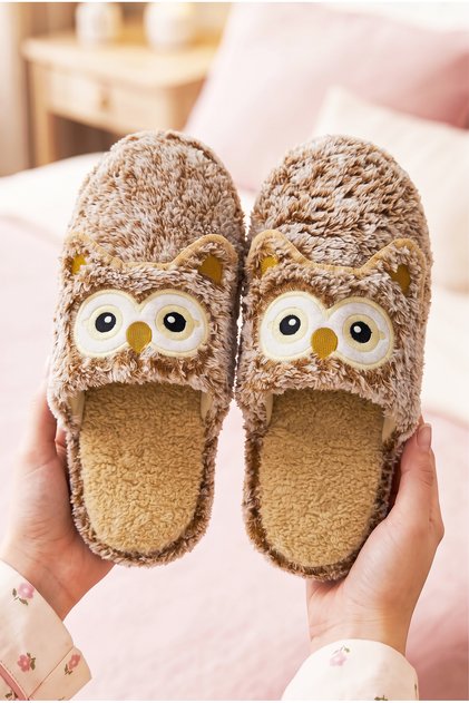 Women's Owl Figured Plush House Slippers Closed Toe Open Heel Plush Insole Winter Comfortable Slippers