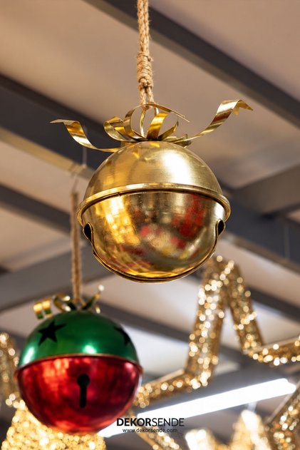 Christmas Shiny Gold Metal Rattle Ball Tree and Door Ornament 25 cm