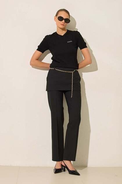Black Full-Fit Trousers with Piece and Chain Detail