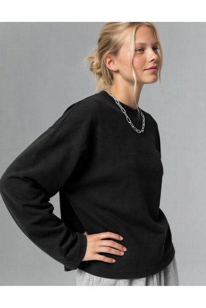Kadın %100 Pamuk Bisiklet Yaka Oversize Fit Uzun Kollu Siyah Tişört