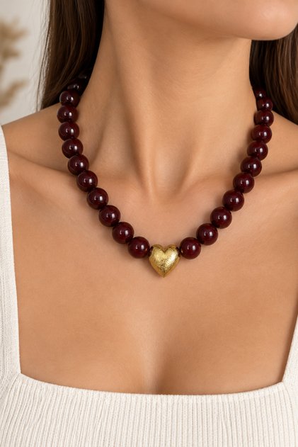 Amora Gold Heart Detailed Acrylic Bead Necklace