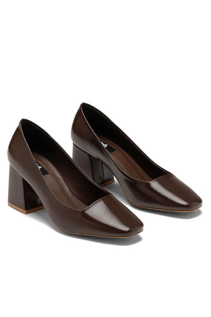 Women's Brown Striped Textured Blunt Toe Casual and Classic Heeled Shoes