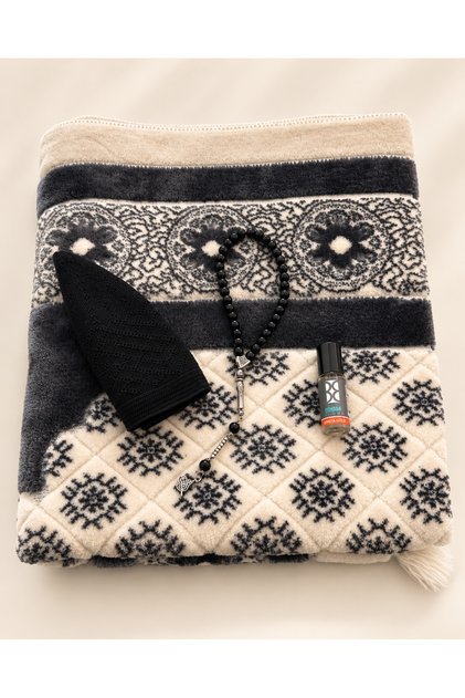Velvet Prayer Rug Set for Men, Takke Tesbih Esans Prayer Rug and Lockable Gift Bag