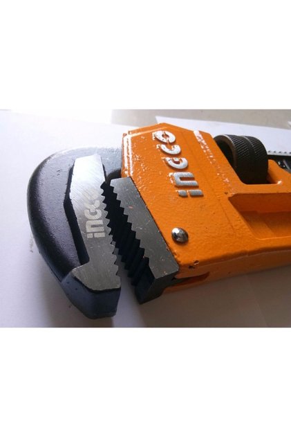 Industrial Grade Manual Pipe Wrench HPW0818 - 18 Inch (One Set)