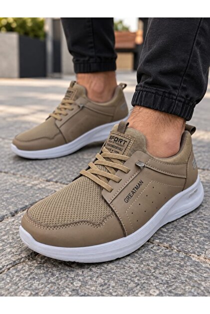 Men's sports boots