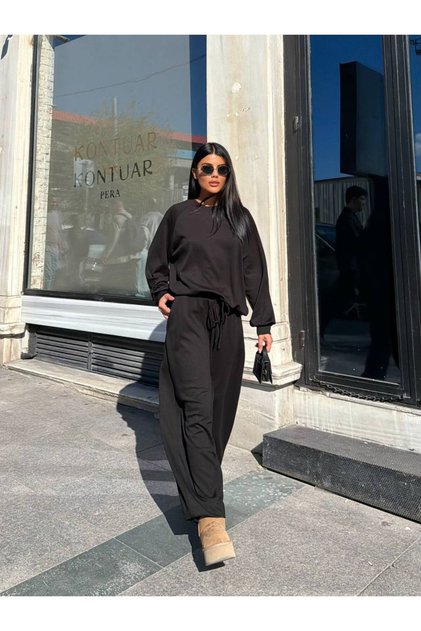 Comfortable Fabric Sweat Tracksuit Top and Bottom Set