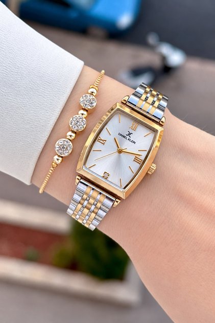 Gold Metallic Color 24 mm 2 Year Warranty Women's Wristwatch