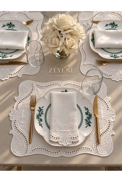 Linen Hole-Punched American Service Set 25 Pieces for 8 People