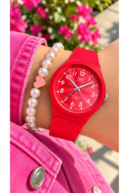 Red Silicone Cord in Stylish Gift Box, Pool and Sea Suitable 10 Bar Women's Wristwatch + Bracelet