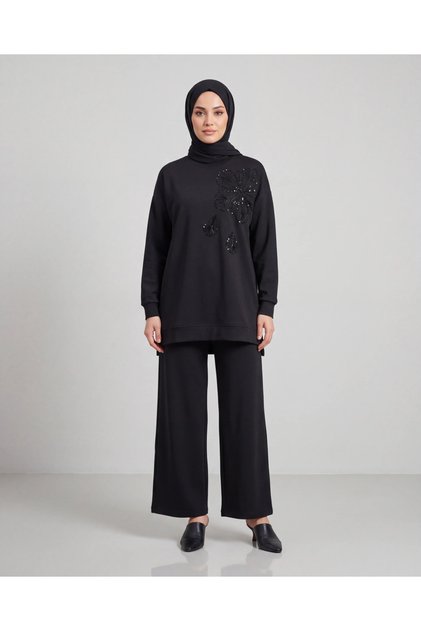 Embroidered Soft Textured Flexible Premium Suit