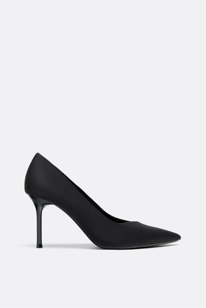 Basic siyah kapalı stiletto