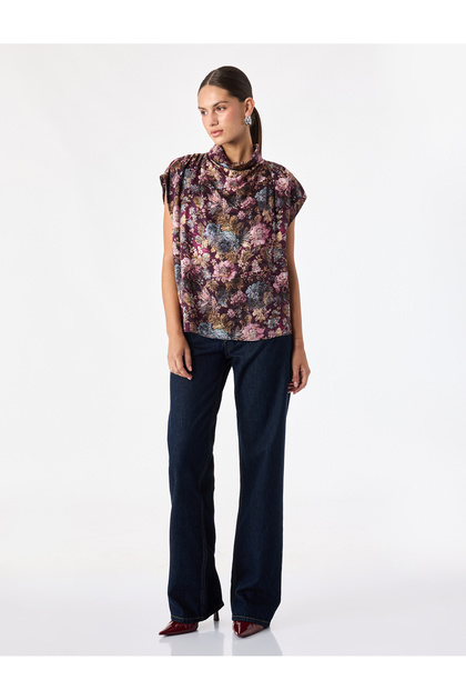Regular Fit Floral Patterned Stand Collar Sleeveless Blouse