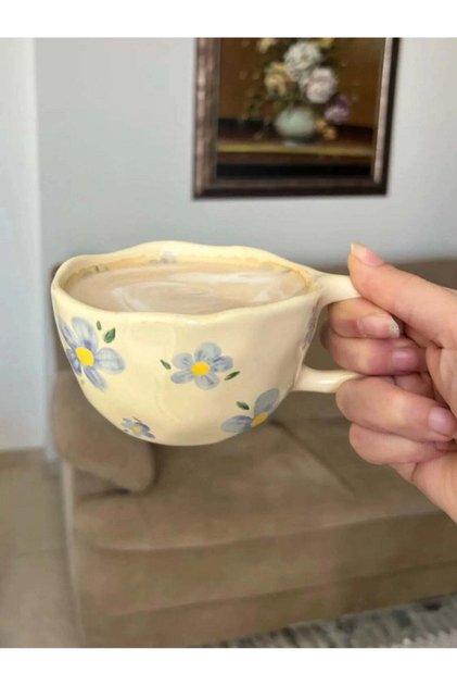 Ceramic Coffee Mug with Handle Creative Blue Flower Pattern Dishwasher Safe Ideal for Latte Tea and Milk Perfect for Office and Home Use