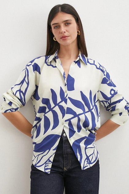 Flam patterned v-neck shirt blue