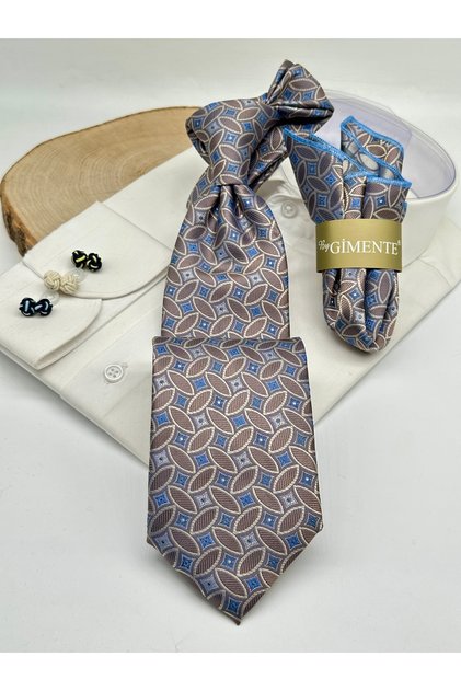 Classic Tie with Mink Patterned Handkerchief