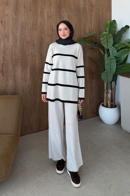 Deyzi Knitwear Suit Beige