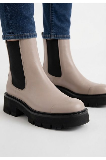 Ghete Chelsea de dama din piele ecologica cu talpa platforma, Taupe