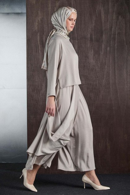 Asimetrik Kesim Drape Detaylı Takım