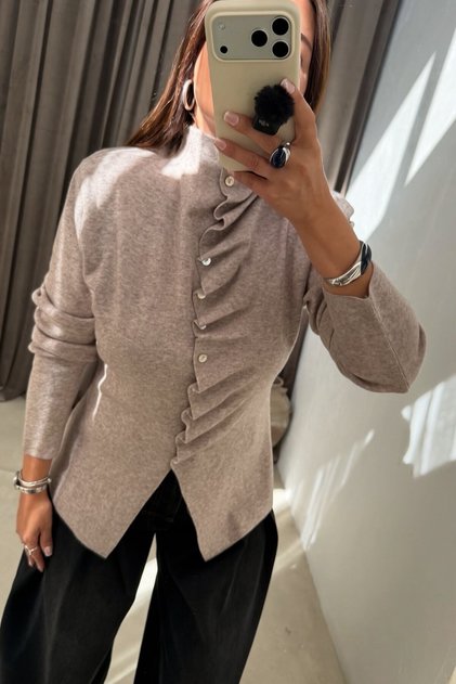 Drape Buttoned Knitwear Beige