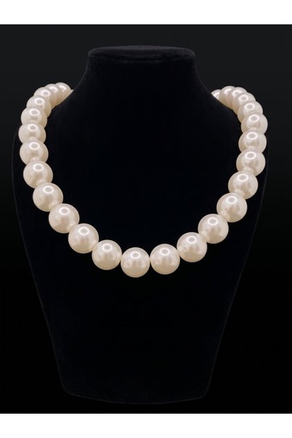Women's Single Row Classic Design 1.00 cm Diameter Majorca Pearl Wedding and Engagement Necklace