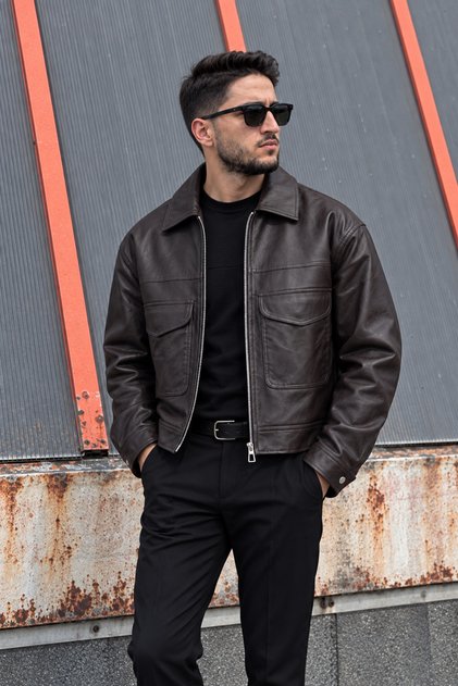 Oversize kalıp, Fermuarlı, Çift cep kapaklı, Kısa, Mevsimlik, Gömlek yaka, Suni deri ceket 695