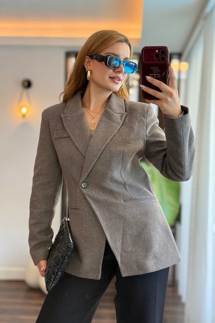 Mink Cashmere Fabric Classic Collar Straight Cut Single Button Side Pocket Detailed Long Sleeve Coat