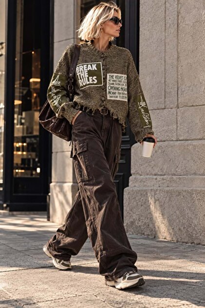 Rebel mood patch and ripped detailed oversize knitwear design sweater